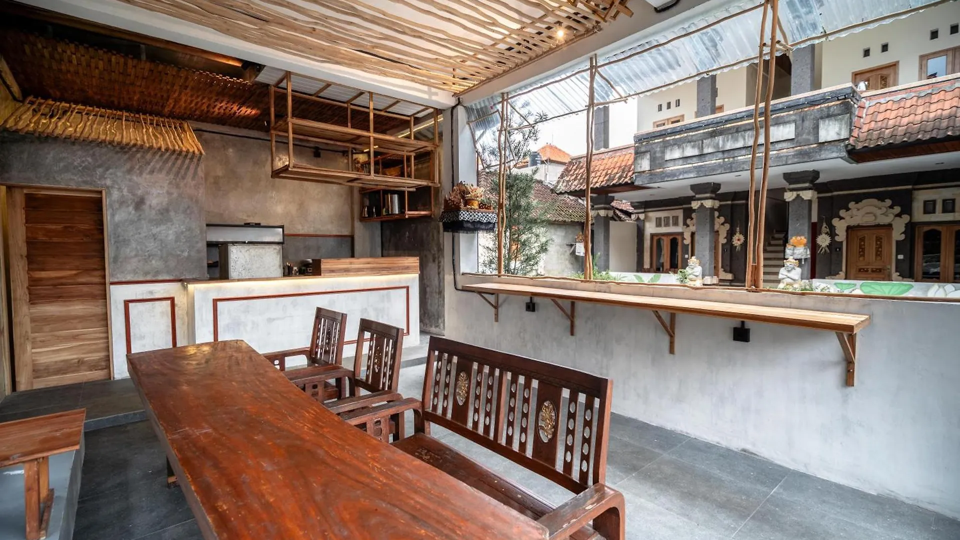 Askarasena Ubud Indonesia